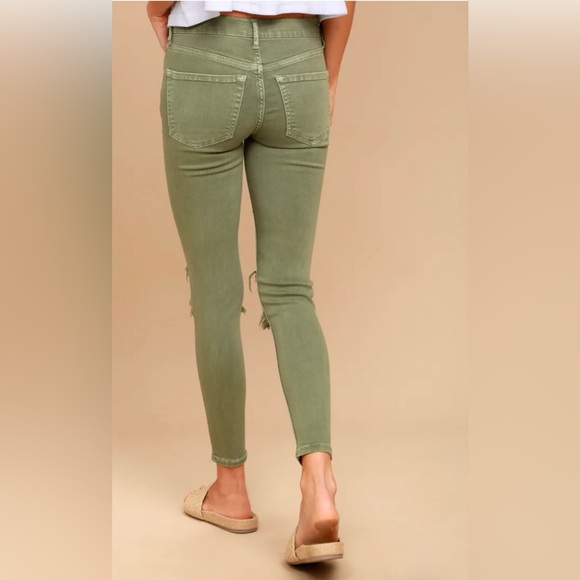 Free People High Rise Busted Olive Green Distressed Skinny Jeans. Size 25 - Picture 5 of 5